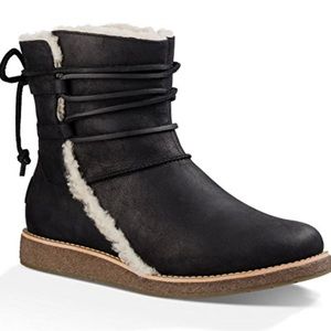 UGG Luisa Boot